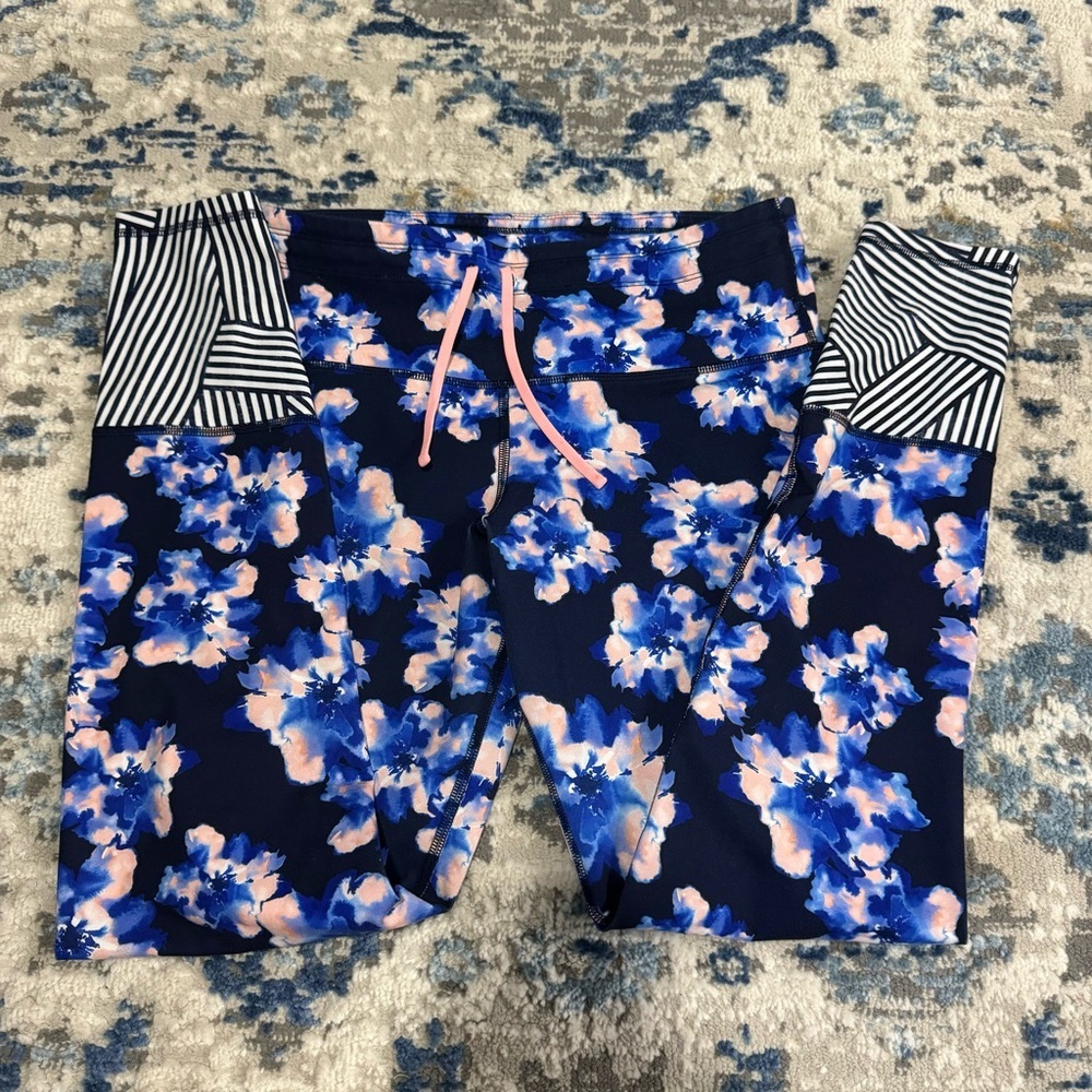 Old navy athletic leggings floral print